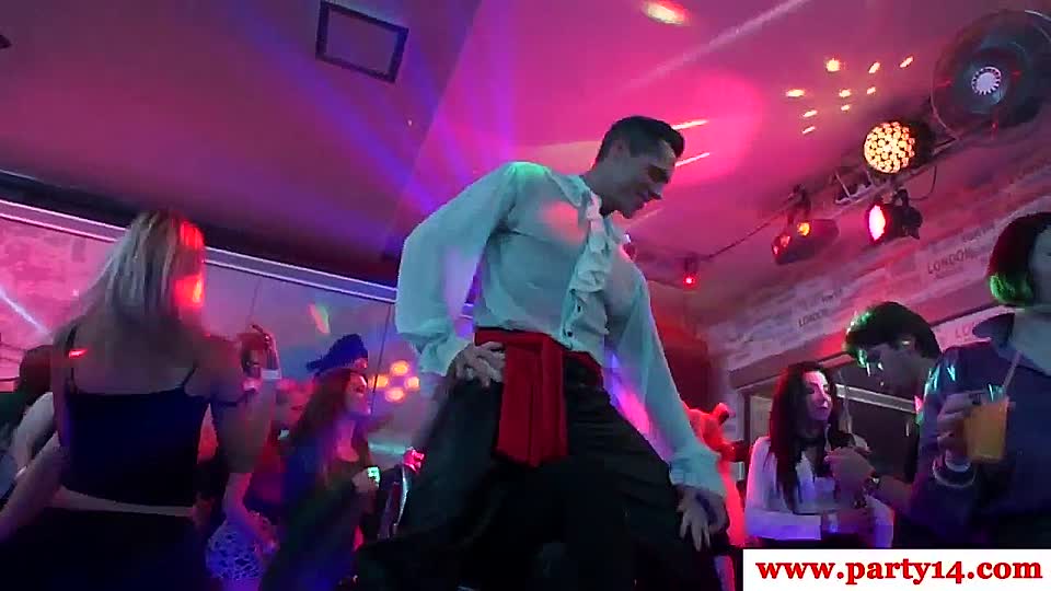 Auf dieser Sexparty ging es heiß her